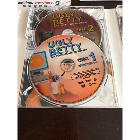 Ugly Betty: the Complete Second Season (DVD) ~ 5 Disc Set ABC TV Series Show - Picture 5 of 7